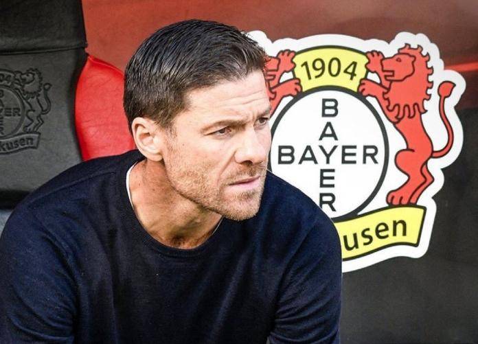 奇迹！753万鱼腩爆冷：2-1逆转德甲冠军首进决赛球迷冲入球场庆祝