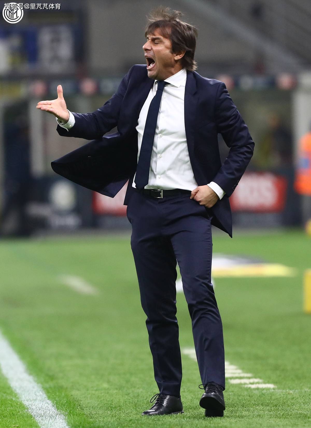 孔蒂又翻车了！意甲大黑马成争冠判官，让那不勒斯丢分后将战国米