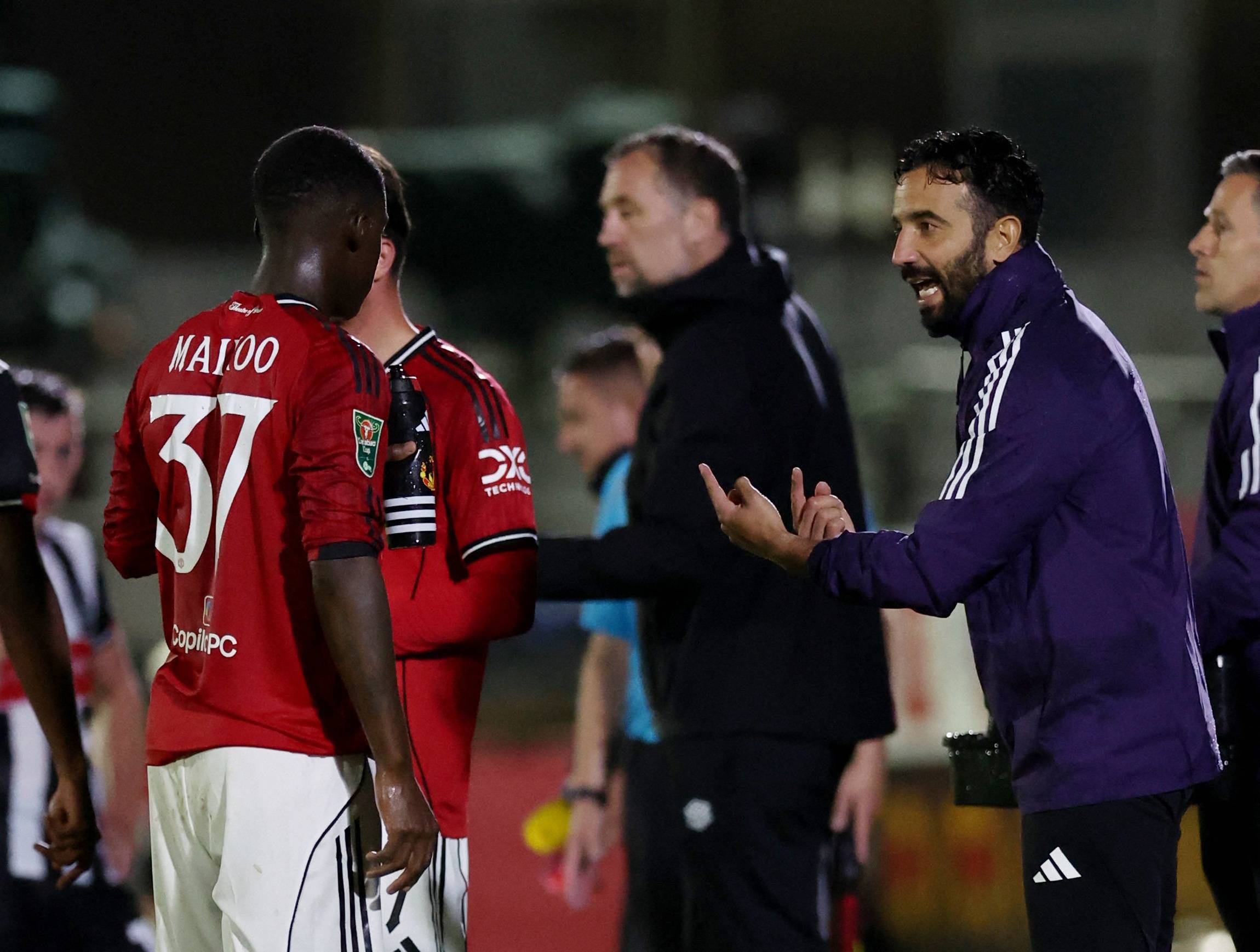 鲁尼：很想支持曼联但很难说他们有进步，阿莫林上任后情况更糟了