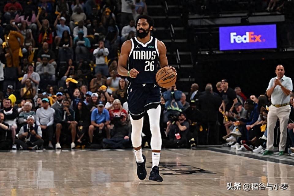 在被黄蜂裁掉后，状态下滑的前独行侠后场老将将会转战德甲豪门？